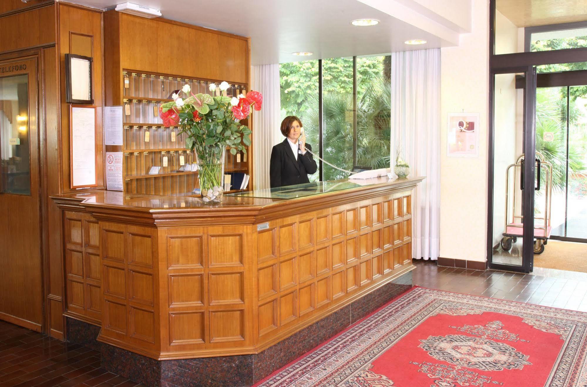 Hotel Nettuno Bardolino Extérieur photo